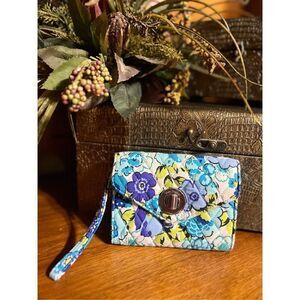 Vera Bradley Blueberry Blooms Turn Lock Wallet Wristlet